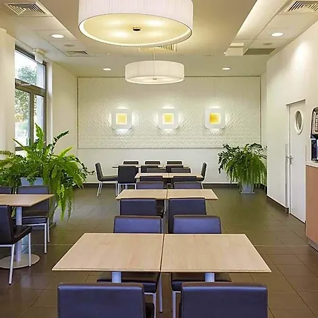 Ibis Budget Centrum ホテル