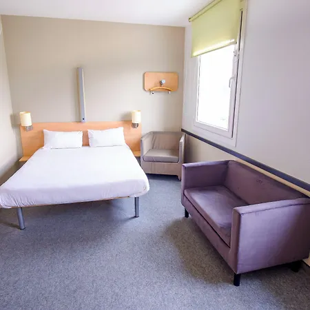 Ibis Budget Centrum Отель *