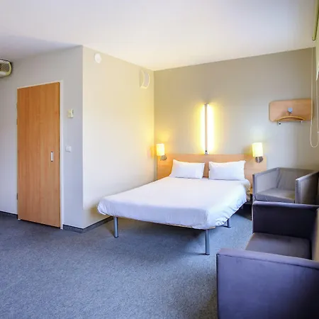 Отель Ibis Budget Centrum *